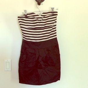 Cute Strapless Dress ✨2 for $10✨